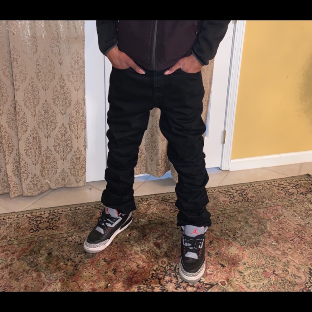 BLACK STACKED DENIM